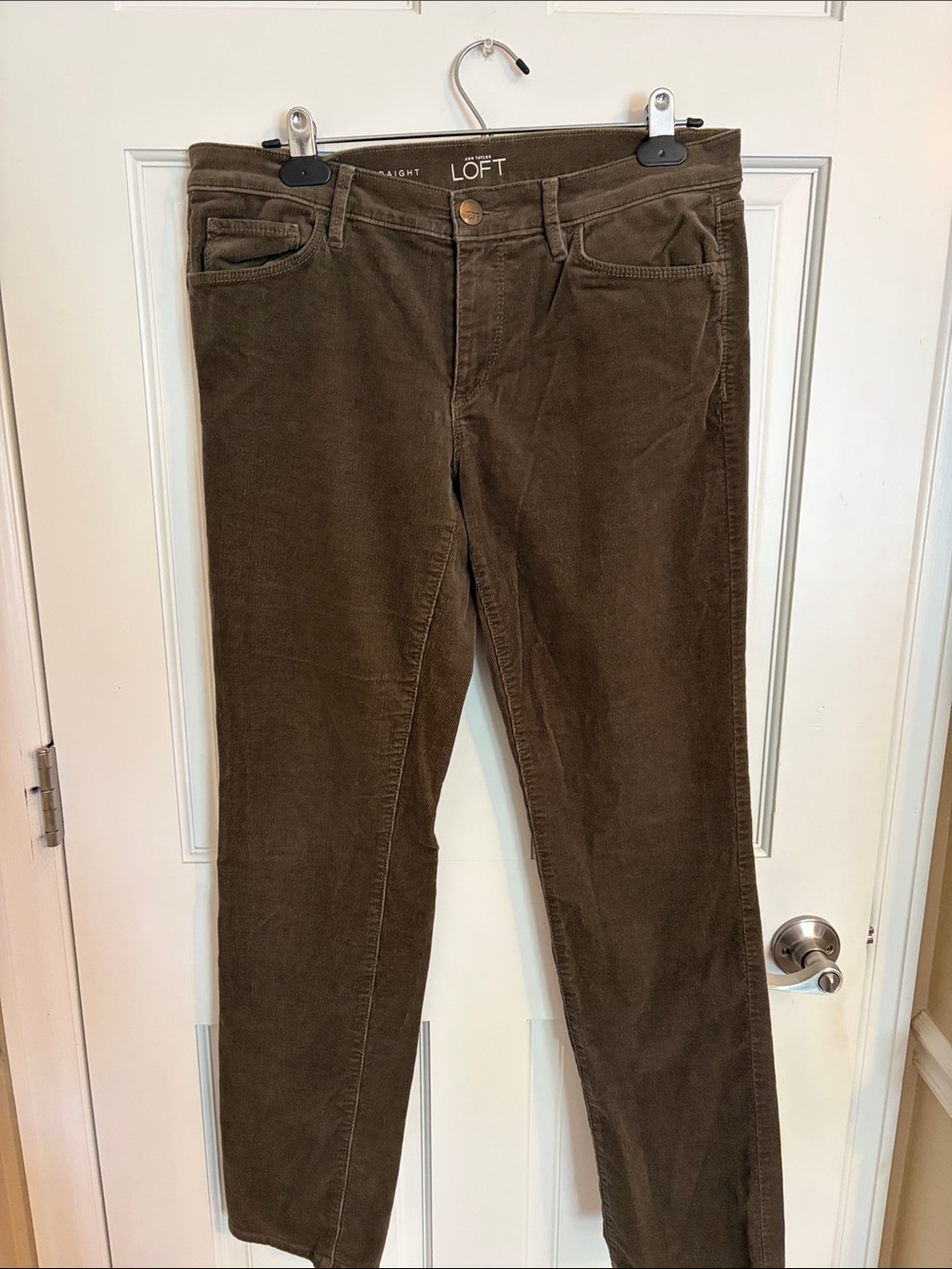 LOFT Olive Green Corduroy Straight Pants, size 8